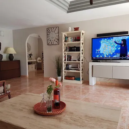 ヴィラ Roque Conde 4 With Private Pool, Large Terrace, Sea-view, Wifi, Bbq, Dishwasher, Garage, Sat-tv