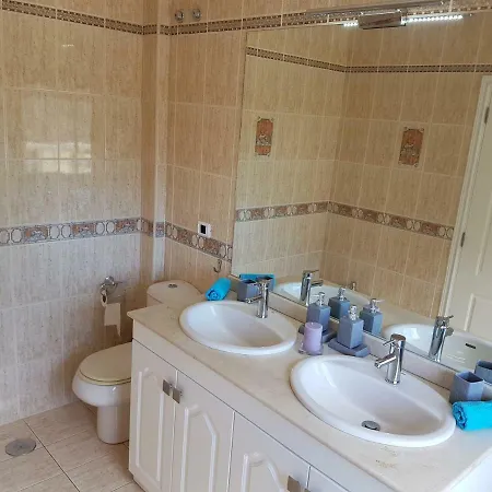 Roque Conde 4 With Private Pool, Large Terrace, Sea-view, Wifi, Bbq, Dishwasher, Garage, Sat-tv ヴィラ アデヘ