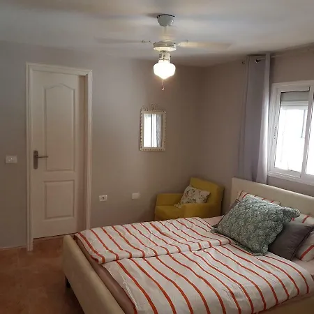 Roque Conde 4 With Private Pool, Large Terrace, Sea-view, Wifi, Bbq, Dishwasher, Garage, Sat-tv 别墅